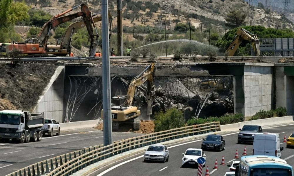 Αποκαταστάθηκε πλήρως η κυκλοφορία στη Νέα Εθνική Αθηνών – Κορίνθου μετά την ανατροπή του βυτιοφόρου
